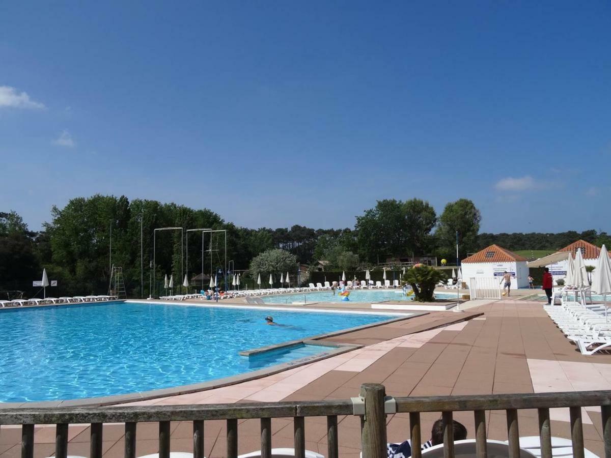 Appartement Vue Sur Golf Talmont-Saint-Hilaire Exterior photo
