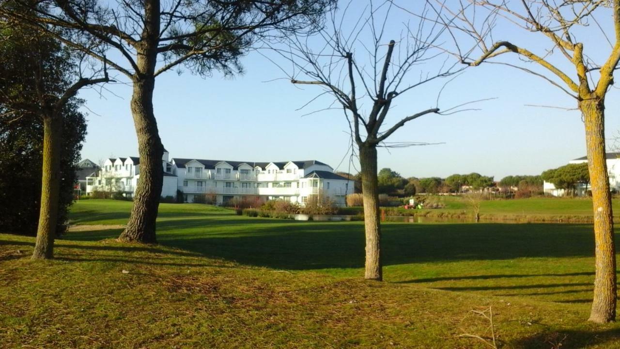 Appartement Vue Sur Golf Talmont-Saint-Hilaire Exterior photo